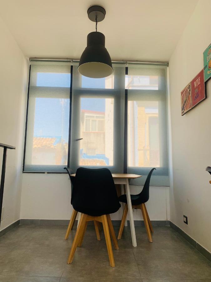 Center Living Apartment Catánia Buitenkant foto
